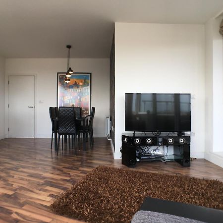 Luxury 2 Bed Penthouse Apartment Near Station Лондон Екстер'єр фото