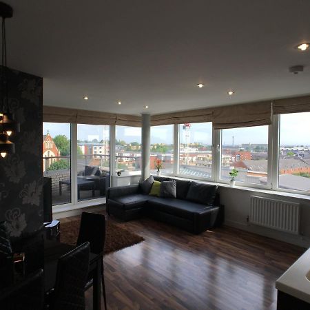 Luxury 2 Bed Penthouse Apartment Near Station Лондон Екстер'єр фото