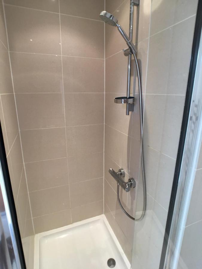 Luxury 2 Bed Penthouse Apartment Near Station Лондон Екстер'єр фото